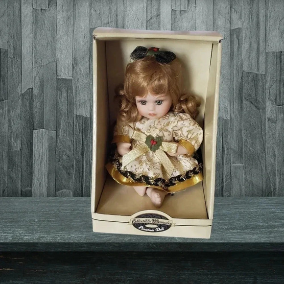 Collectible Memories collectible porcelain doll - Picture 2 of 7
